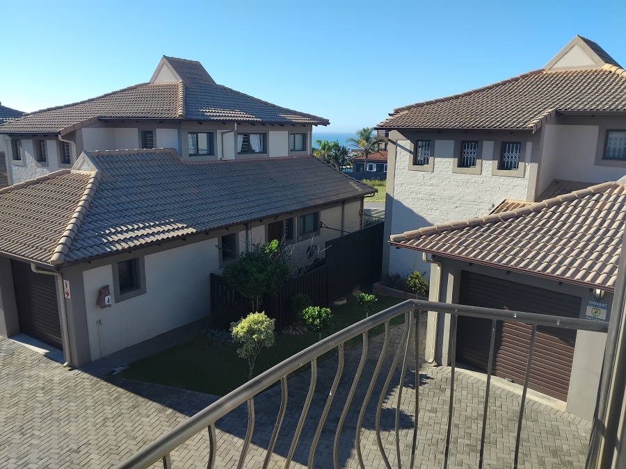 4 Bedroom Property for Sale in Wavecrest Eastern Cape